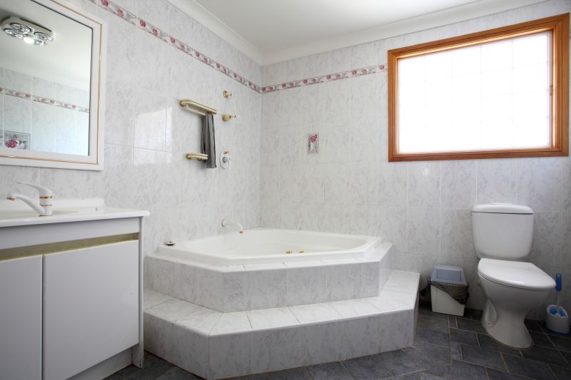 Cost of Bathtub Installation in Lansdowne, PA
